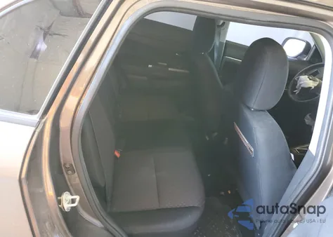 2018 Mitsubishi Outlander Sport Es z USA, uszkodzony, nr VIN JA4AP3AU9JZ026588